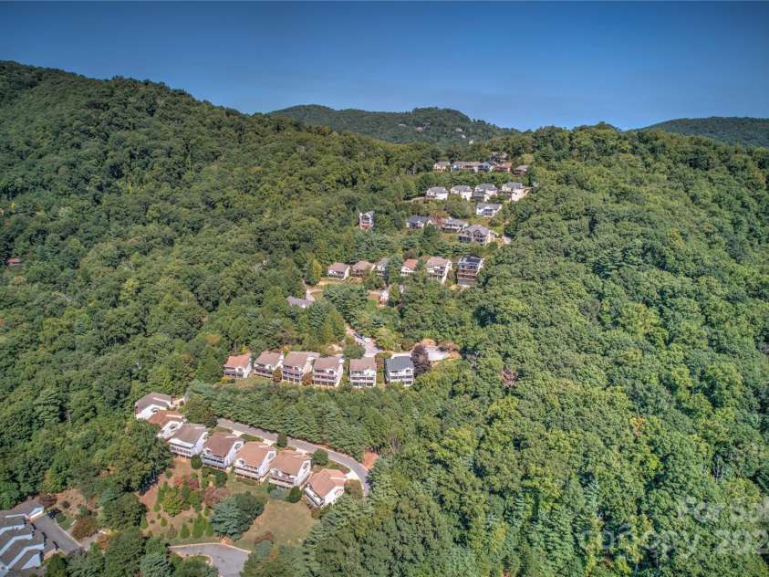 74 Park Avenue, Asheville, NC 28803.  MLS# CAR4169958, YatesRealty ID 5193. 