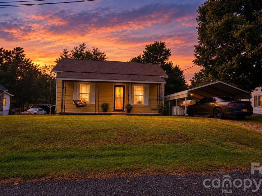 248 Mill Hill Court, Stony Point, NC 28678.  MLS# CAR4425335, YatesRealty ID 51933. 