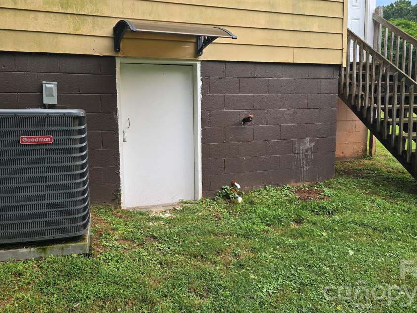 248 Mill Hill Court, Stony Point, NC 28678.  MLS# CAR4425335, YatesRealty ID 51933. 