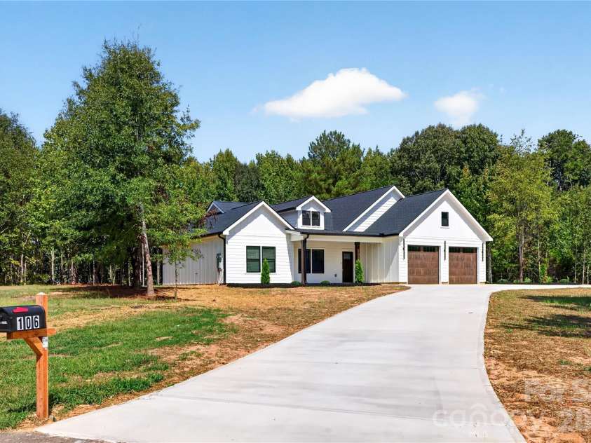 106 Blackley Circle, Shelby, NC 28152.  MLS# CAR4426132, YatesRealty ID 51935. 