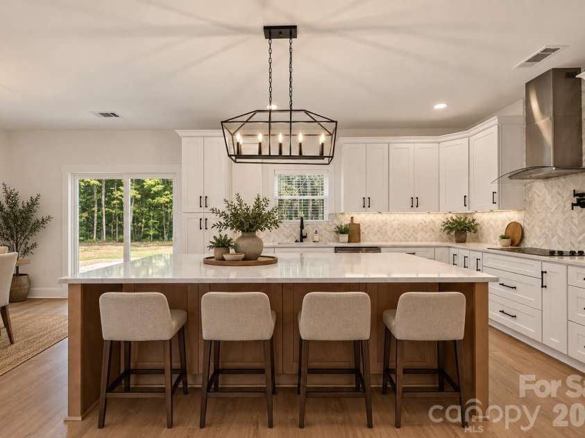 106 Blackley Circle, Shelby, NC 28152.  MLS# CAR4426132, YatesRealty ID 51935. 