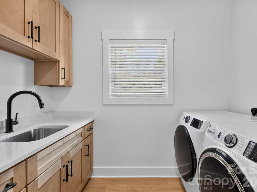 106 Blackley Circle, Shelby, NC 28152.  MLS# CAR4426132, YatesRealty ID 51935. 