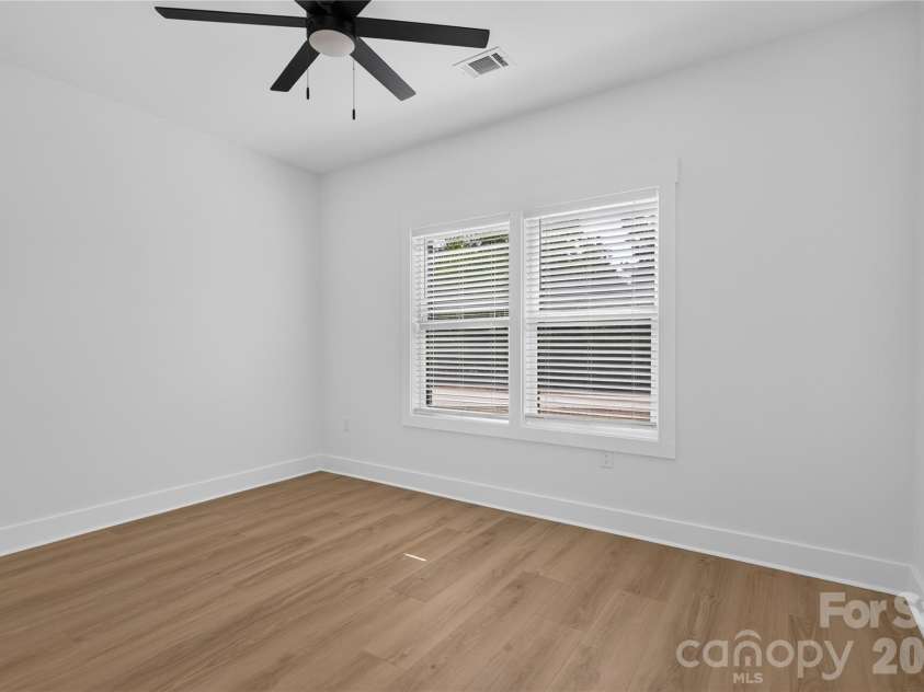 106 Blackley Circle, Shelby, NC 28152.  MLS# CAR4426132, YatesRealty ID 51935. 