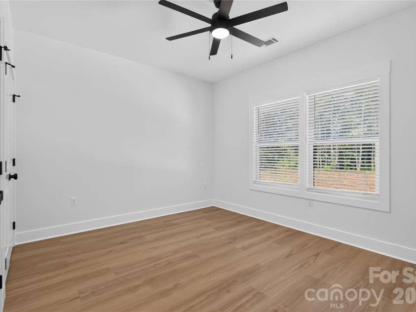 106 Blackley Circle, Shelby, NC 28152.  MLS# CAR4426132, YatesRealty ID 51935. 
