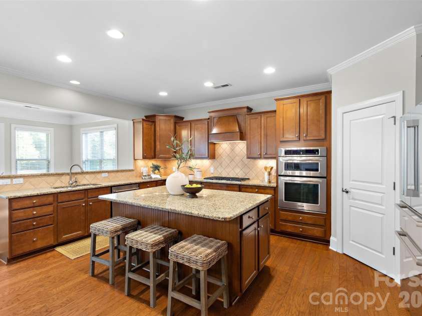 18510 Clavemorr Castle Court, Charlotte, NC 28277.  MLS# CAR4425806, YatesRealty ID 51937. 