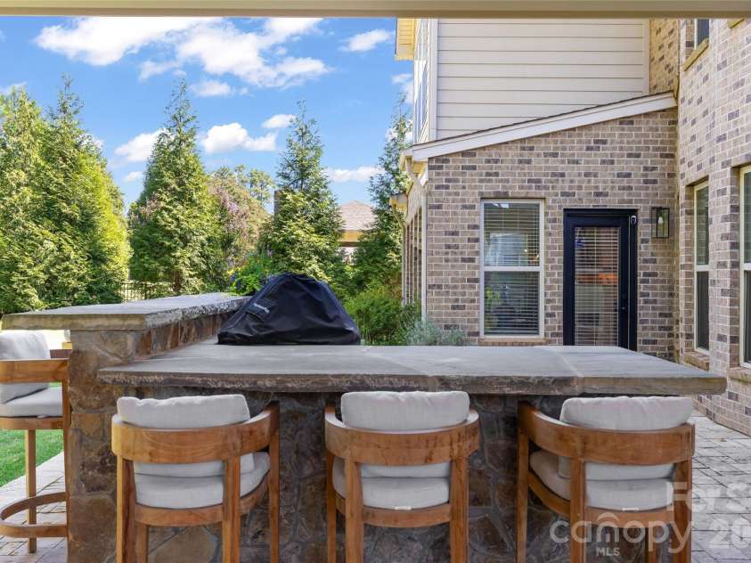 18510 Clavemorr Castle Court, Charlotte, NC 28277.  MLS# CAR4425806, YatesRealty ID 51937. 