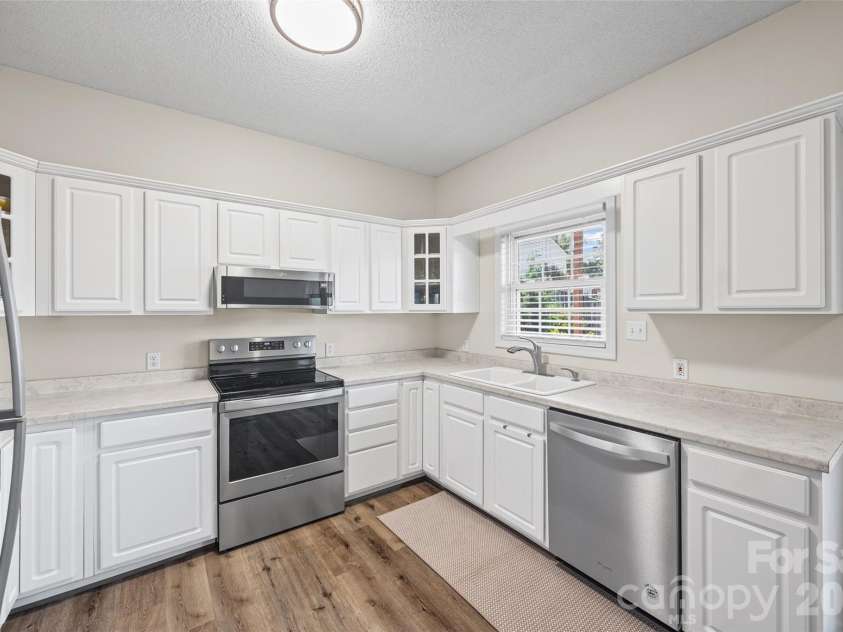 701 Peregrine Court, Gastonia, NC 28056.  MLS# CAR4425225, YatesRealty ID 51938. 