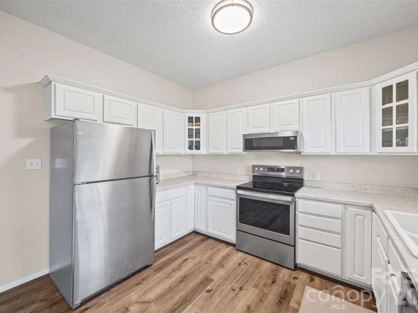 701 Peregrine Court, Gastonia, NC 28056.  MLS# CAR4425225, YatesRealty ID 51938. 