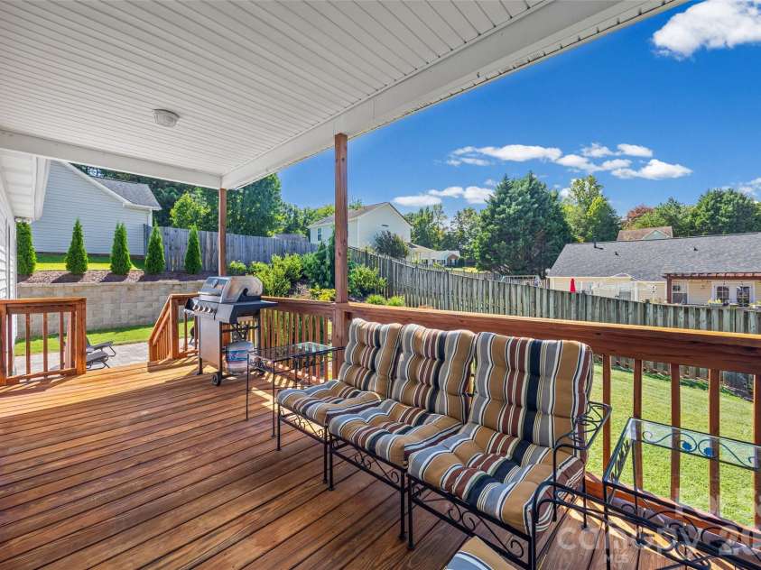 701 Peregrine Court, Gastonia, NC 28056.  MLS# CAR4425225, YatesRealty ID 51938. 