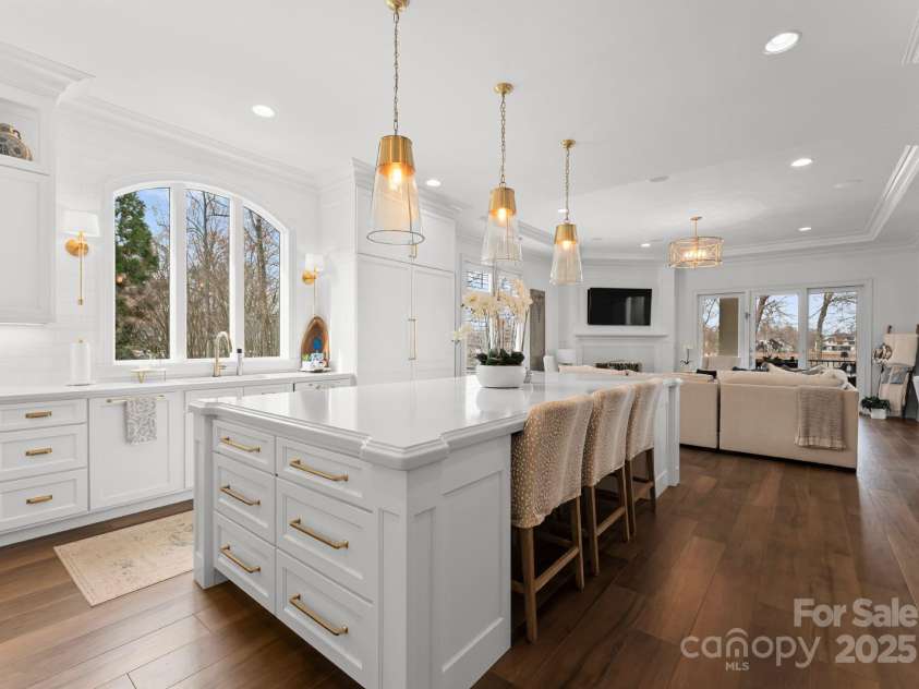 147 Shelburne Place, Mooresville, NC 28117.  MLS# CAR4235927, YatesRealty ID 5194. 