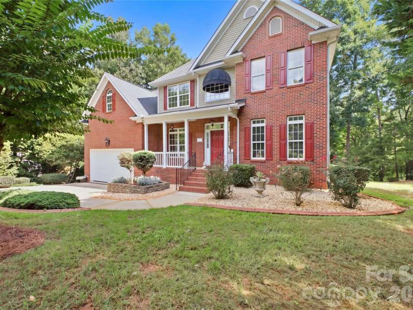 637 Falls Creek Court, Fort Mill, SC 29715.  MLS# CAR4425339, YatesRealty ID 51940. 