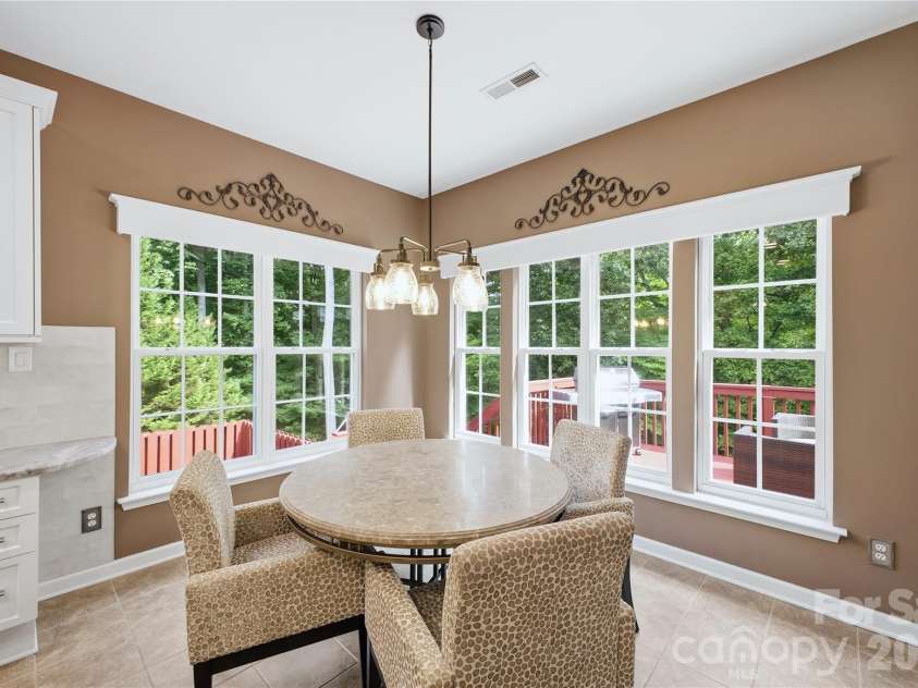 637 Falls Creek Court, Fort Mill, SC 29715.  MLS# CAR4425339, YatesRealty ID 51940. 