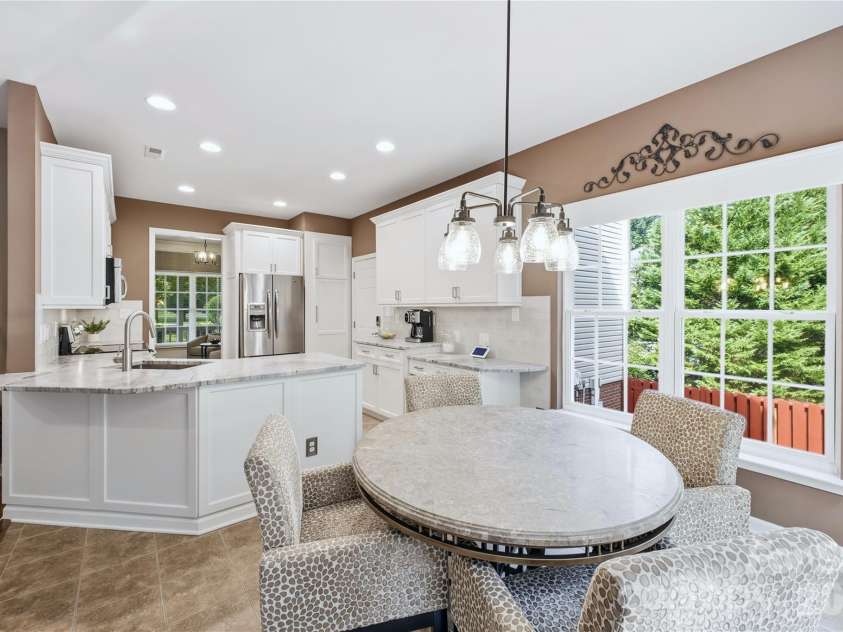 637 Falls Creek Court, Fort Mill, SC 29715.  MLS# CAR4425339, YatesRealty ID 51940. 