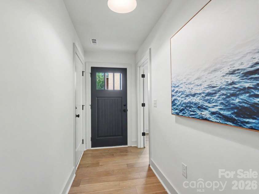 3127 Colyer Place, Charlotte, NC 28205.  MLS# CAR4425271, YatesRealty ID 51941. 