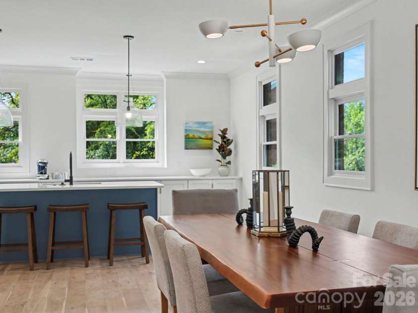 3127 Colyer Place, Charlotte, NC 28205.  MLS# CAR4425271, YatesRealty ID 51941. 