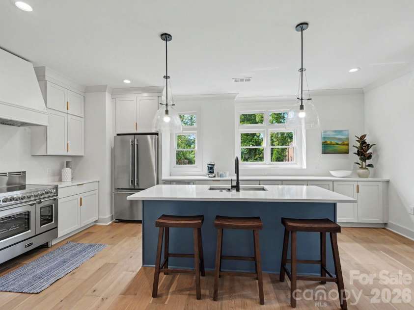 3127 Colyer Place, Charlotte, NC 28205.  MLS# CAR4425271, YatesRealty ID 51941. 