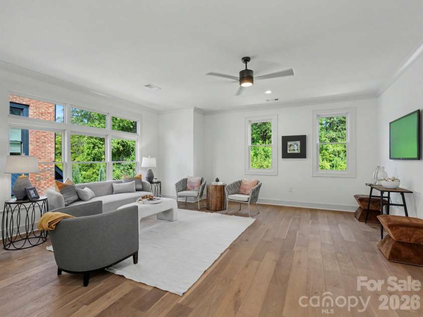 3127 Colyer Place, Charlotte, NC 28205.  MLS# CAR4425271, YatesRealty ID 51941. 