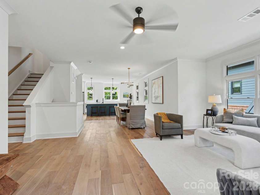 3127 Colyer Place, Charlotte, NC 28205.  MLS# CAR4425271, YatesRealty ID 51941. 
