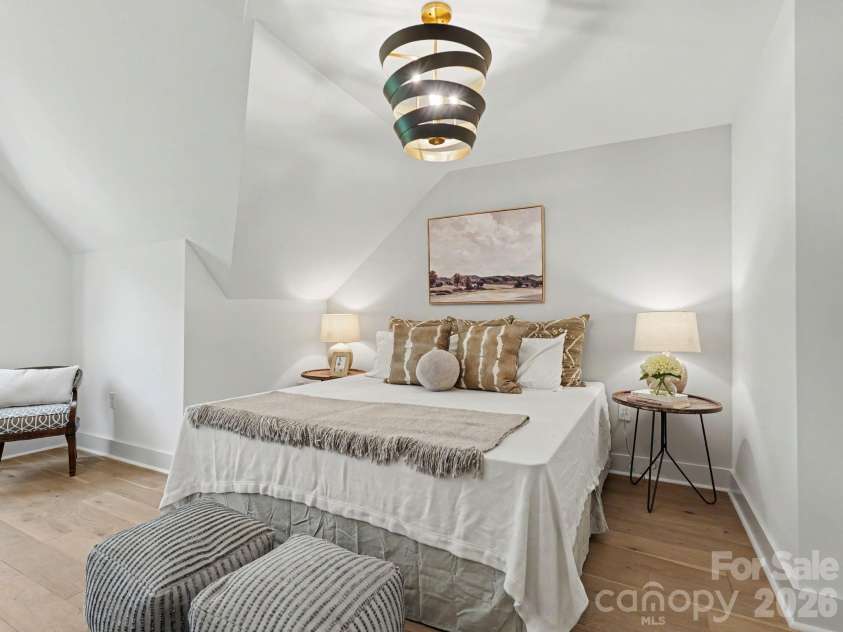 3127 Colyer Place, Charlotte, NC 28205.  MLS# CAR4425271, YatesRealty ID 51941. 
