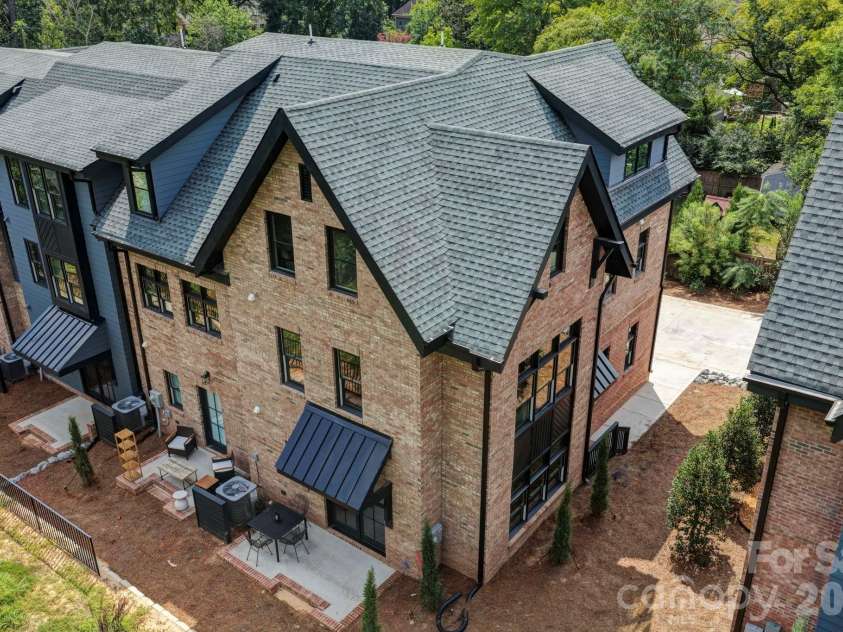 3127 Colyer Place, Charlotte, NC 28205.  MLS# CAR4425271, YatesRealty ID 51941. 
