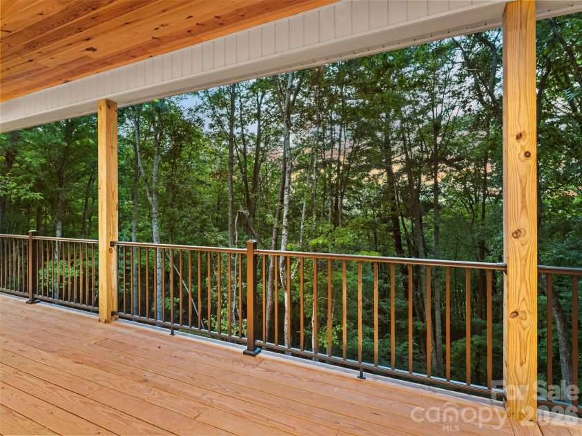 160 Blossom Ridge, Leicester, NC 28748.  MLS# CAR4425456, YatesRealty ID 51942. 