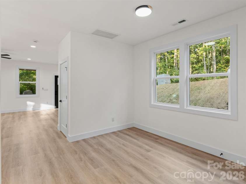160 Blossom Ridge, Leicester, NC 28748.  MLS# CAR4425456, YatesRealty ID 51942. 