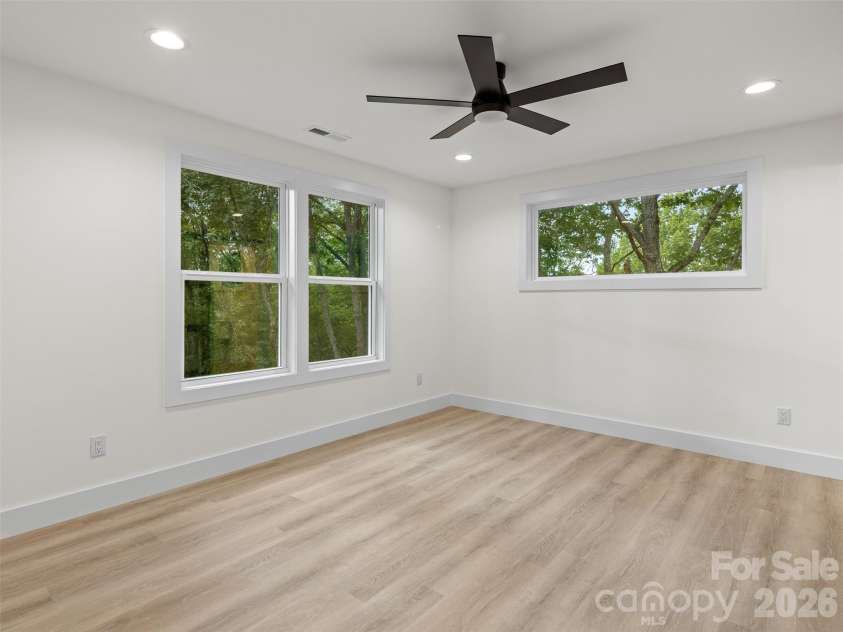 160 Blossom Ridge, Leicester, NC 28748.  MLS# CAR4425456, YatesRealty ID 51942. 