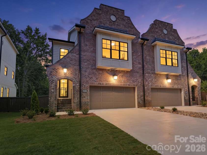 5967 Gate Post Road, Charlotte, NC 28211.  MLS# CAR4425166, YatesRealty ID 51943. 