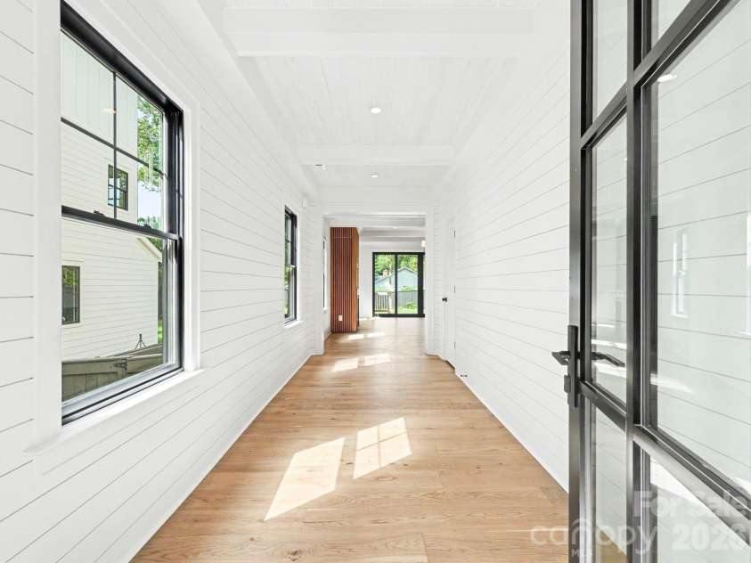 5967 Gate Post Road, Charlotte, NC 28211.  MLS# CAR4425166, YatesRealty ID 51943. 