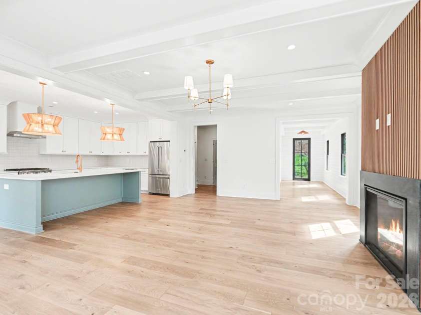 5967 Gate Post Road, Charlotte, NC 28211.  MLS# CAR4425166, YatesRealty ID 51943. 