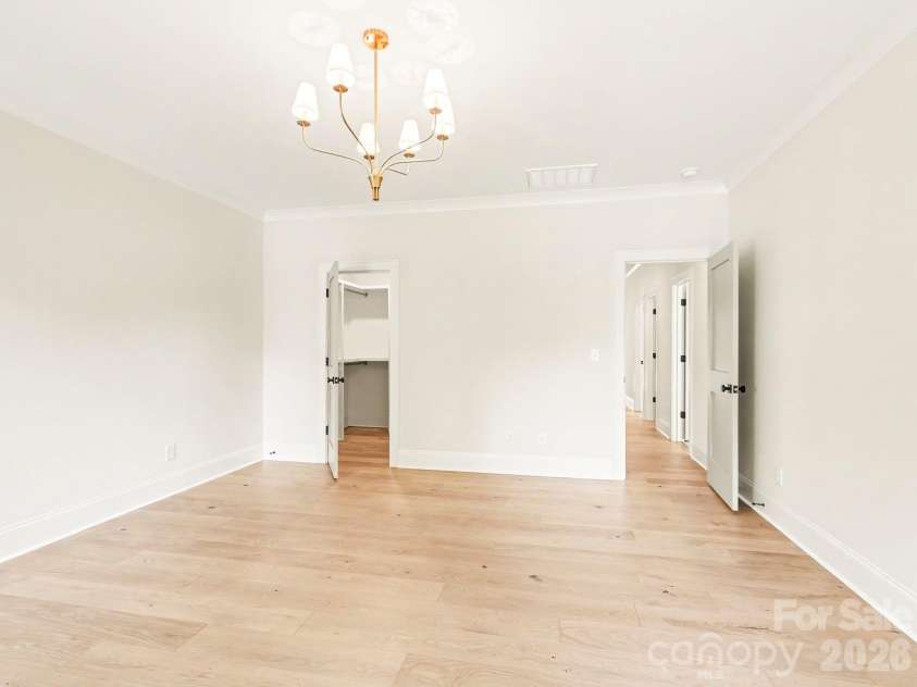 5967 Gate Post Road, Charlotte, NC 28211.  MLS# CAR4425166, YatesRealty ID 51943. 
