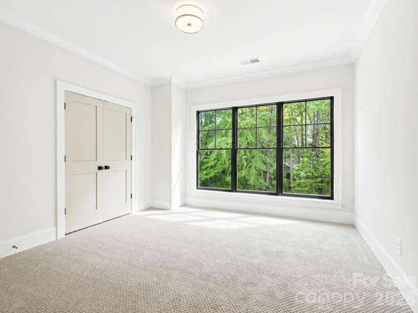 5967 Gate Post Road, Charlotte, NC 28211.  MLS# CAR4425166, YatesRealty ID 51943. 