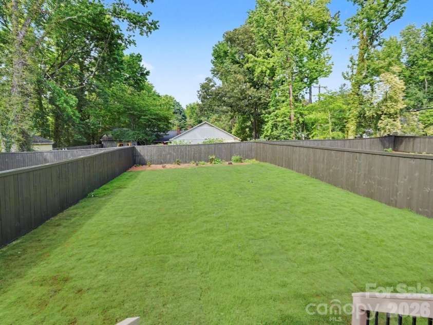 5967 Gate Post Road, Charlotte, NC 28211.  MLS# CAR4425166, YatesRealty ID 51943. 