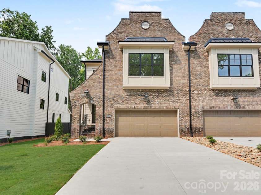 5967 Gate Post Road, Charlotte, NC 28211.  MLS# CAR4425166, YatesRealty ID 51943. 