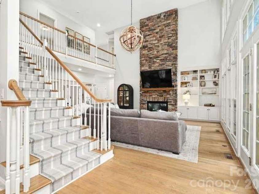 16032 Covington Point Lane, Huntersville, NC 28078.  MLS# CAR4425218, YatesRealty ID 51944. 