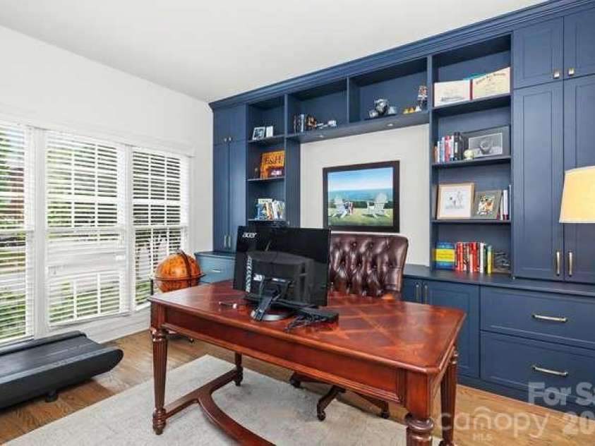 16032 Covington Point Lane, Huntersville, NC 28078.  MLS# CAR4425218, YatesRealty ID 51944. 