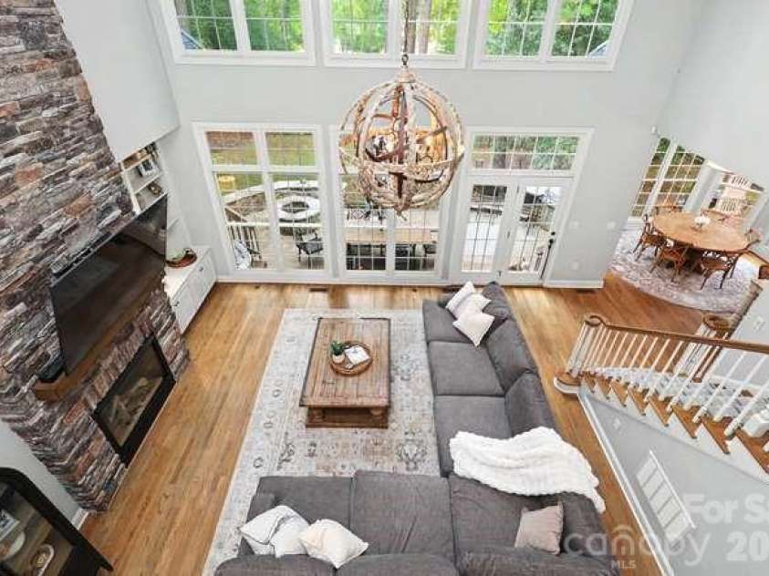16032 Covington Point Lane, Huntersville, NC 28078.  MLS# CAR4425218, YatesRealty ID 51944. 