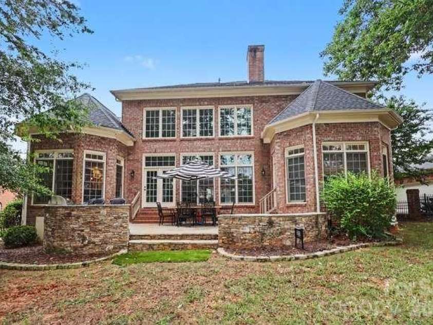16032 Covington Point Lane, Huntersville, NC 28078.  MLS# CAR4425218, YatesRealty ID 51944. 