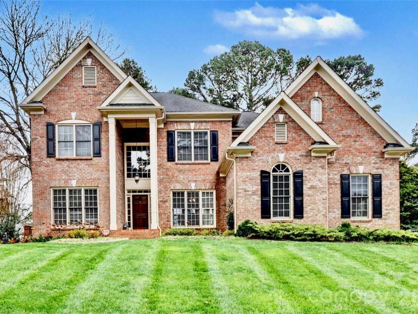 16032 Covington Point Lane, Huntersville, NC 28078.  MLS# CAR4425218, YatesRealty ID 51944. 