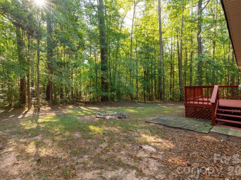 3055 University Drive, Lancaster, SC 29720.  MLS# CAR4425106, YatesRealty ID 51948. 