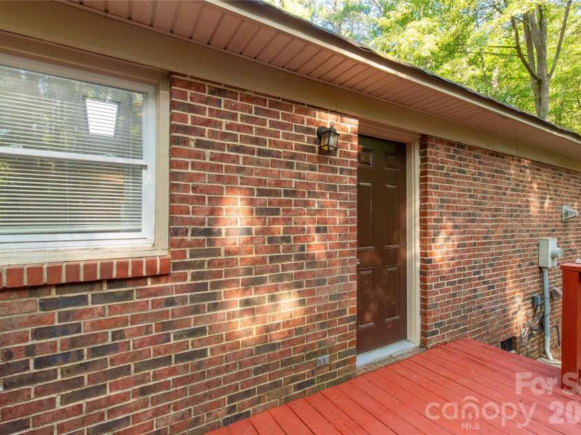 3055 University Drive, Lancaster, SC 29720.  MLS# CAR4425106, YatesRealty ID 51948. 