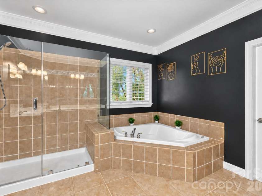 8506 Quellin Drive, Waxhaw, NC 28173.  MLS# CAR4425015, YatesRealty ID 51949. 