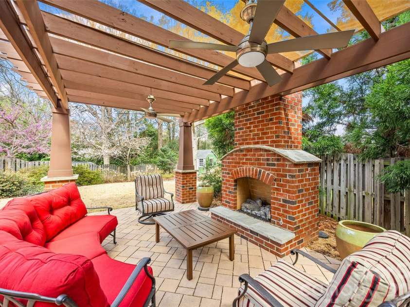 4131 Stacy Boulevard, Charlotte, NC 28209.  MLS# CAR4354050, YatesRealty ID 5195. 