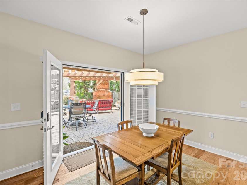 4131 Stacy Boulevard, Charlotte, NC 28209.  MLS# CAR4354050, YatesRealty ID 5195. 