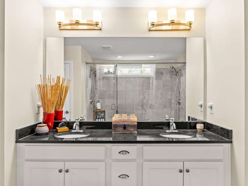 4131 Stacy Boulevard, Charlotte, NC 28209.  MLS# CAR4354050, YatesRealty ID 5195. 