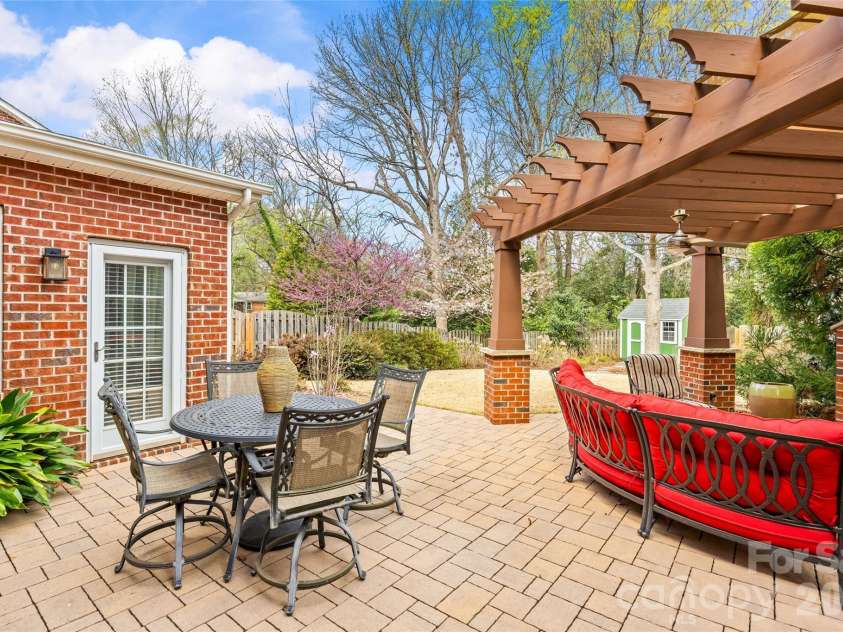 4131 Stacy Boulevard, Charlotte, NC 28209.  MLS# CAR4354050, YatesRealty ID 5195. 