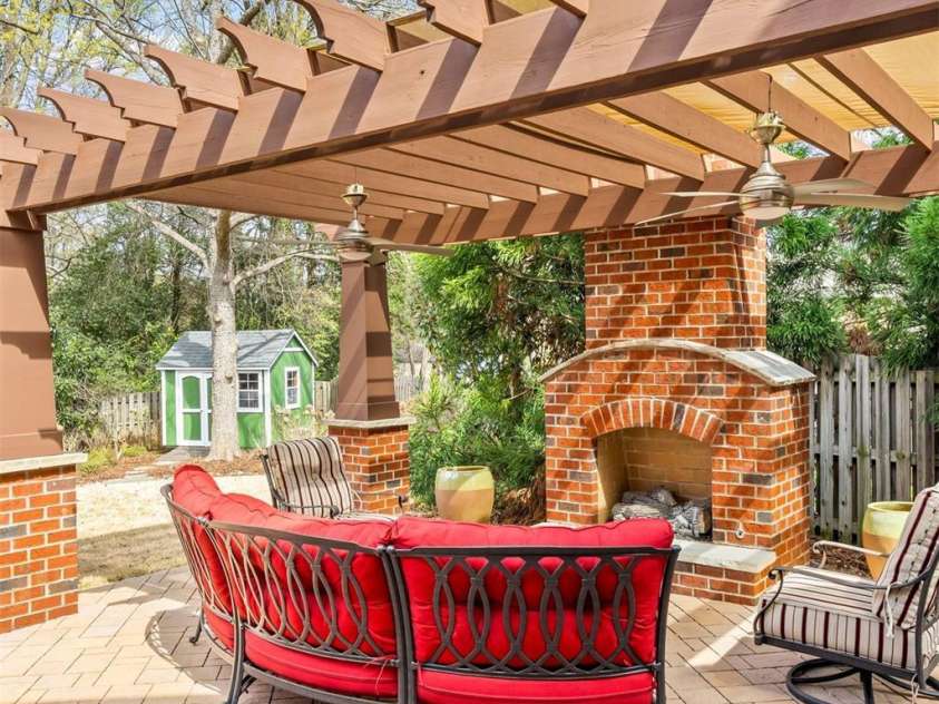 4131 Stacy Boulevard, Charlotte, NC 28209.  MLS# CAR4354050, YatesRealty ID 5195. 