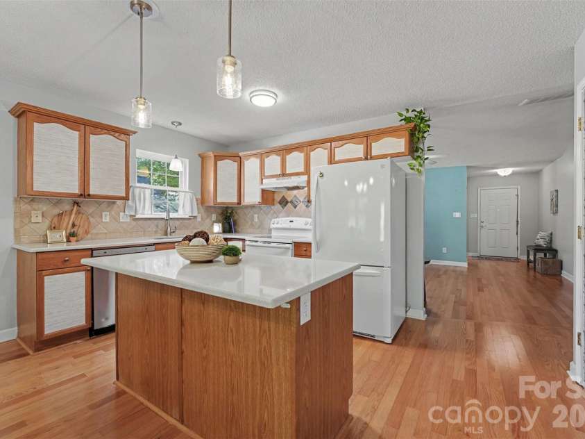 124 Keswick Lane, Mooresville, NC 28117.  MLS# CAR4424692, YatesRealty ID 51950. 