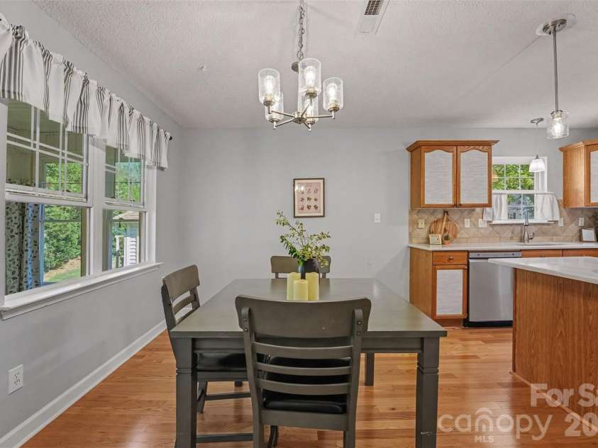 124 Keswick Lane, Mooresville, NC 28117.  MLS# CAR4424692, YatesRealty ID 51950. 