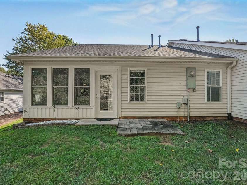 124 Keswick Lane, Mooresville, NC 28117.  MLS# CAR4424692, YatesRealty ID 51950. 